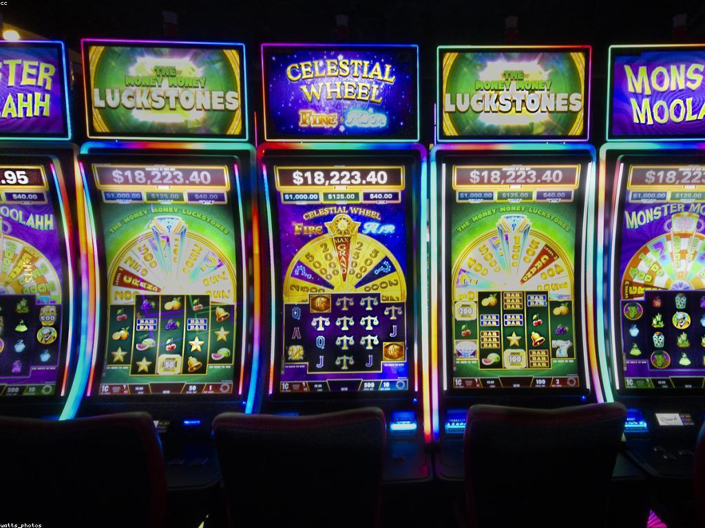 យុទ្ធសាស្ត្រល្បែងស្លុត: ស៊ើបអង្កេតយុទ្ធសាស្ត្រដើម្បីបង្កើនឱកាសឈ្នះ